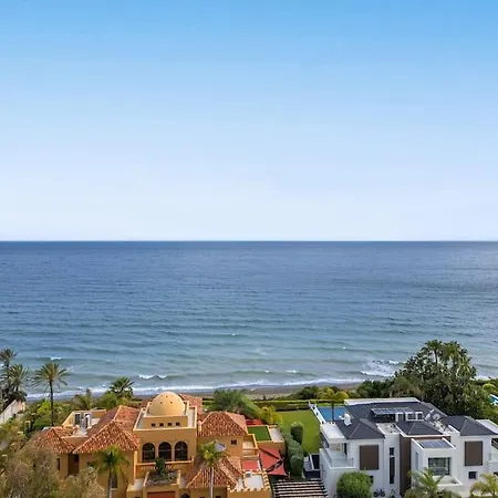 Andalusian By The Beach! Vakantiehuis Estepona