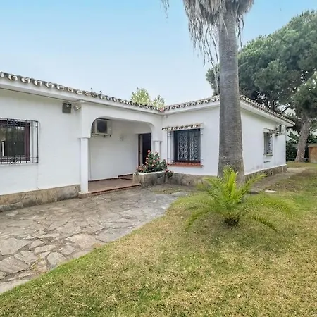 Dom wakacyjny Andalusian By The Beach! *